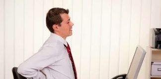 Trị bệnh đau lưng cho dân văn phòng