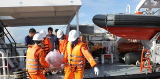 Vụ lật tàu ở Cần Giờ: "Các con vẫn đợi anh về cơ mà!"