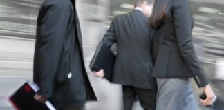 10 lý do để đi bộ đến công ty