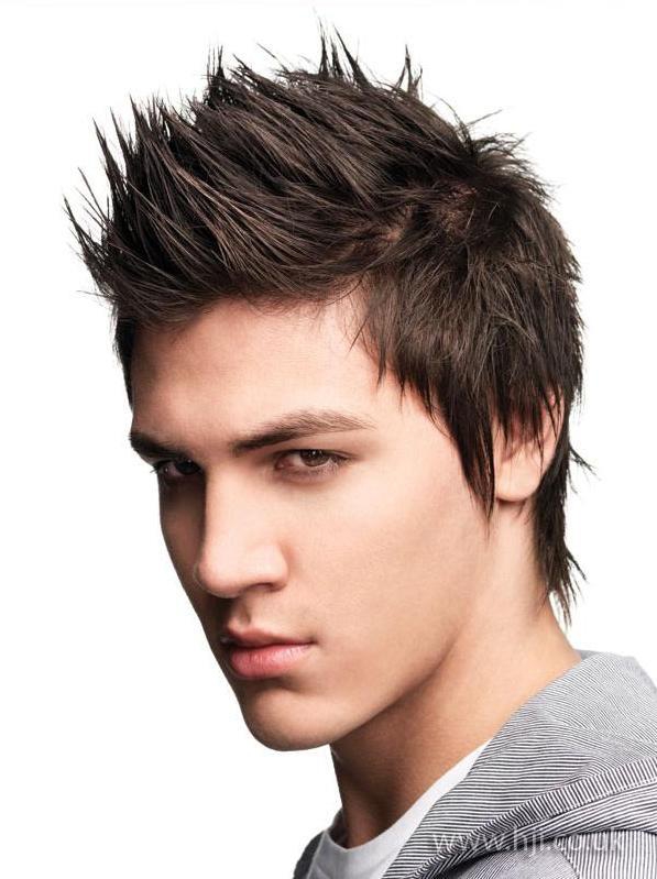 Kiểu tóc cho nam giới có gương mặt tròn