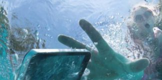 Các cách cứu smartphone khỏi “chết đuối”