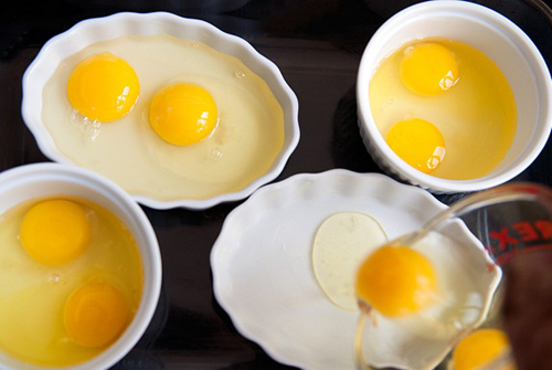 Làm món trứng nướng ngon lạ