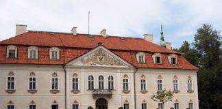 Ghé thăm những cung điện tuyệt đẹp của Ba Lan