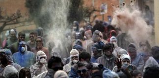 Hòa mình vào những lễ hội hỗn loạn nhất hành tinh