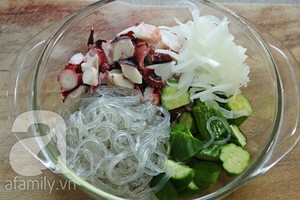Salad bạch tuộc giòn ngon lạ miệng