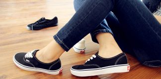 4 thói quen xấu phá hủy đôi chân bạn hằng ngày