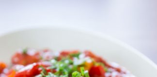 Gà hầm tiêu cho bữa tối ấm áp