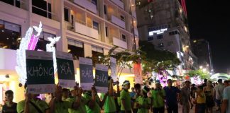 Lì xì 10.000 đồng cho ai bỏ rác vô thùng rác