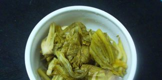 Mực xào dưa chua ngon cơm