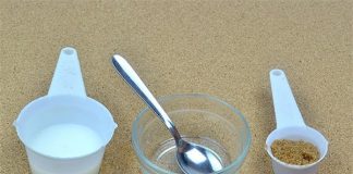 Bí kíp tẩy da chết buổi tối bằng đường nâu