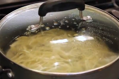 Cách làm mì đen jajangmyun nổi tiếng của Hàn Quốc