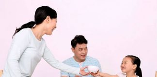 Những thói quen khiến bé biếng ăn nên tránh