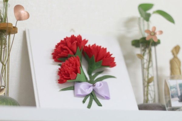 Trang trí nhà thêm xinh với cách làm tranh hoa cẩm chướng