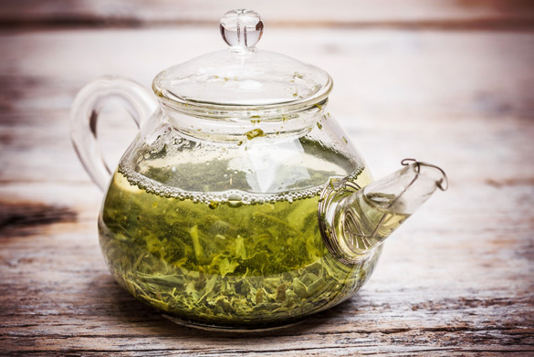 Vì sao uống trà xanh giúp giảm cân?