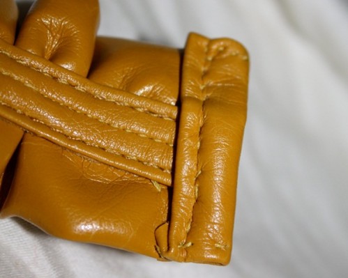 Cách làm vòng tay handmade bèo nhún sang chảnh từ túi cũ