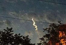 Ánh sáng UFO trên bầu trời Trung Quốc