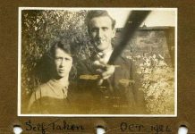 Gậy tự sướng đã ra đời cách đây 88 năm?