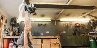 Phát minh giúp con người đi ngược trên trần nhà