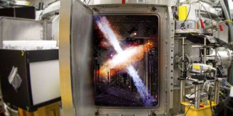 Vũ trụ thu nhỏ ra đời trong phòng thí nghiệm