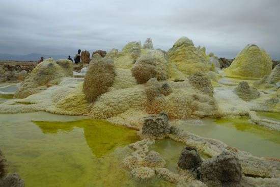 Những hiện tượng kỳ lạ sau thiên tai