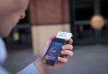 Thiết bị đo nồng độ cồn trên điện thoại thông minh