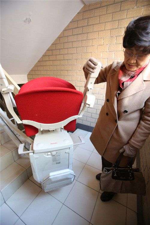 Phát minh ghế thang máy ở Thượng Hải