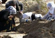 Gần 300 người chết, hàng ngàn người ngủ ngoài trời lạnh