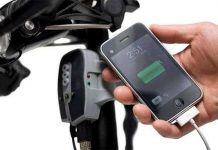 Sạc pin hàng độc của iPhone là... chiếc xe đạp