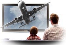 Tivi có thể cuộn, cất vào túi áo