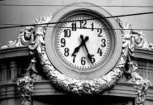 7 giờ tối thứ bảy là thời gian hạnh phúc nhất