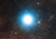 Tham vọng chụp ảnh trực diện bản sao Trái Đất