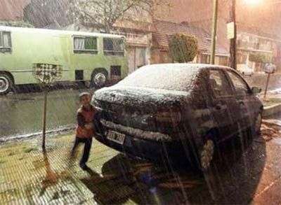 Buenos Aires đón tuyết rơi lần đầu tiên trong gần 100 năm