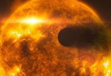 Phát hiện vết đen "quái vật" trên Mặt trời đe dọa Trái đất