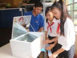 2 nữ sinh lớp 8 chế thiết bị lọc nước mặn thành ngọt bằng năng lượng mặt trời