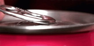 Tại sao nói nắp lon Coca là một phát minh siêu phàm?