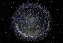 Đâm hụt “rác”, ISS phải đổi quỹ đạo