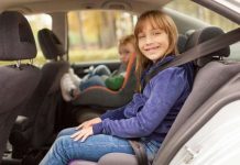 Cách tốt nhất đảm bảo an toàn cho trẻ khi đi ô tô