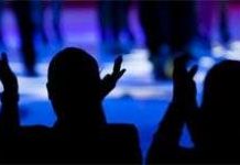 Vỗ tay là hành vi "lây truyền"