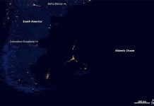 Tìm ra thủ phạm tạo nên "thành phố ánh sáng" giữa đại dương