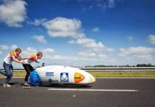 Xe đạp công nghệ cao có vận tốc "khủng" như xe gắn máy