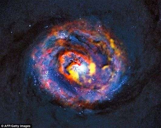 Bằng chứng về sức mạnh của lỗ đen “siêu khủng”