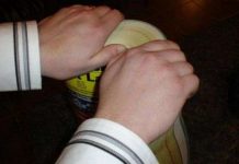 Phát minh vật liệu giấy mới có khả năng thay thế kim loại