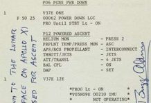 Bán những tờ giấy trong chuyến bay lên mặt trăng