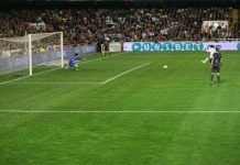 Sút phạt penalty khó cản phá cỡ nào?