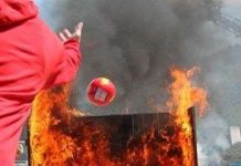 Sáng chế chữa cháy cực giản tiện của người Úc