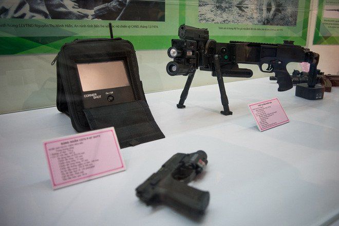 Những khẩu súng đặc biệt của công an Việt Nam