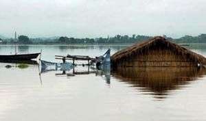Lụt lội tiếp tục tàn phá Nam Á