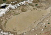 "Đại dương" khổng lồ dưới lòng sa mạc khô hạn ở Trung Quốc