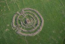 Bánh xe khổng lồ 5.000 năm tuổi trên cao nguyên