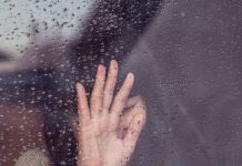 Vì sao mưa làm những cơn đau trở nên tồi tệ hơn?